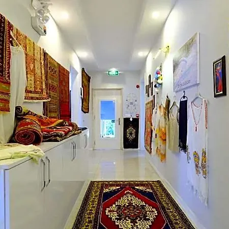 The Cotton House 4*