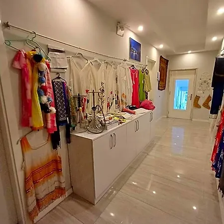 The Cotton House Ξενοδοχείο 4*